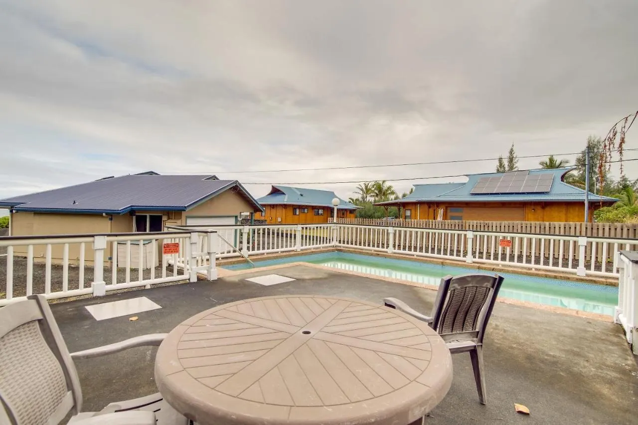 Coastal Keaau Home With Ocean And Sunrise Views! Vakantiehuis