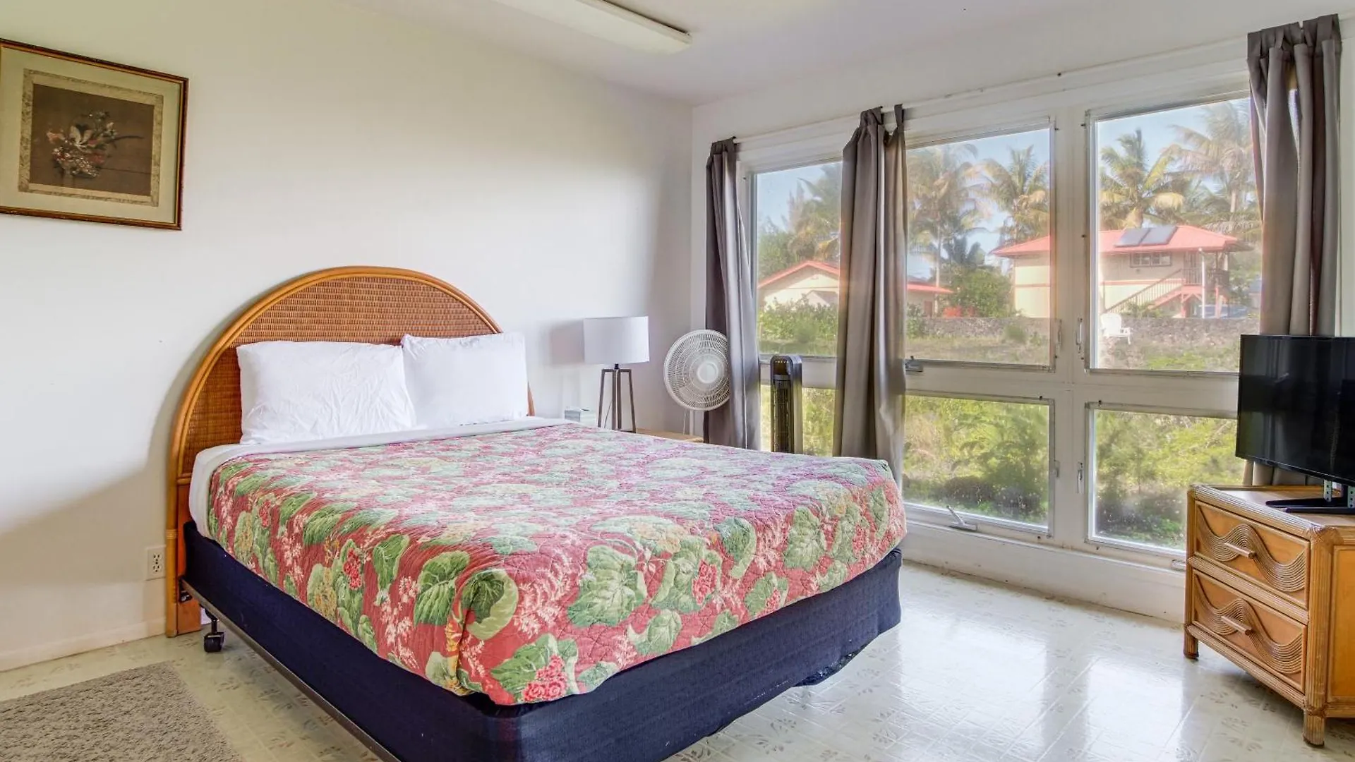 Coastal Keaau Home With Ocean And Sunrise Views!